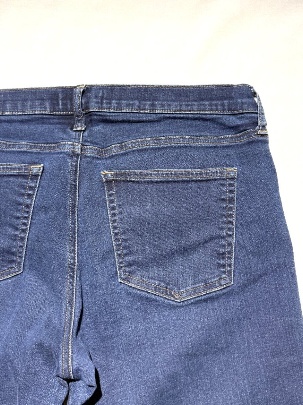 Gap Womens Jeans 32R Blue 5 Pocket Straight Leg Mid-Rise Stretch